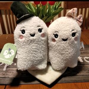 New Halloween sherpa ghost couple